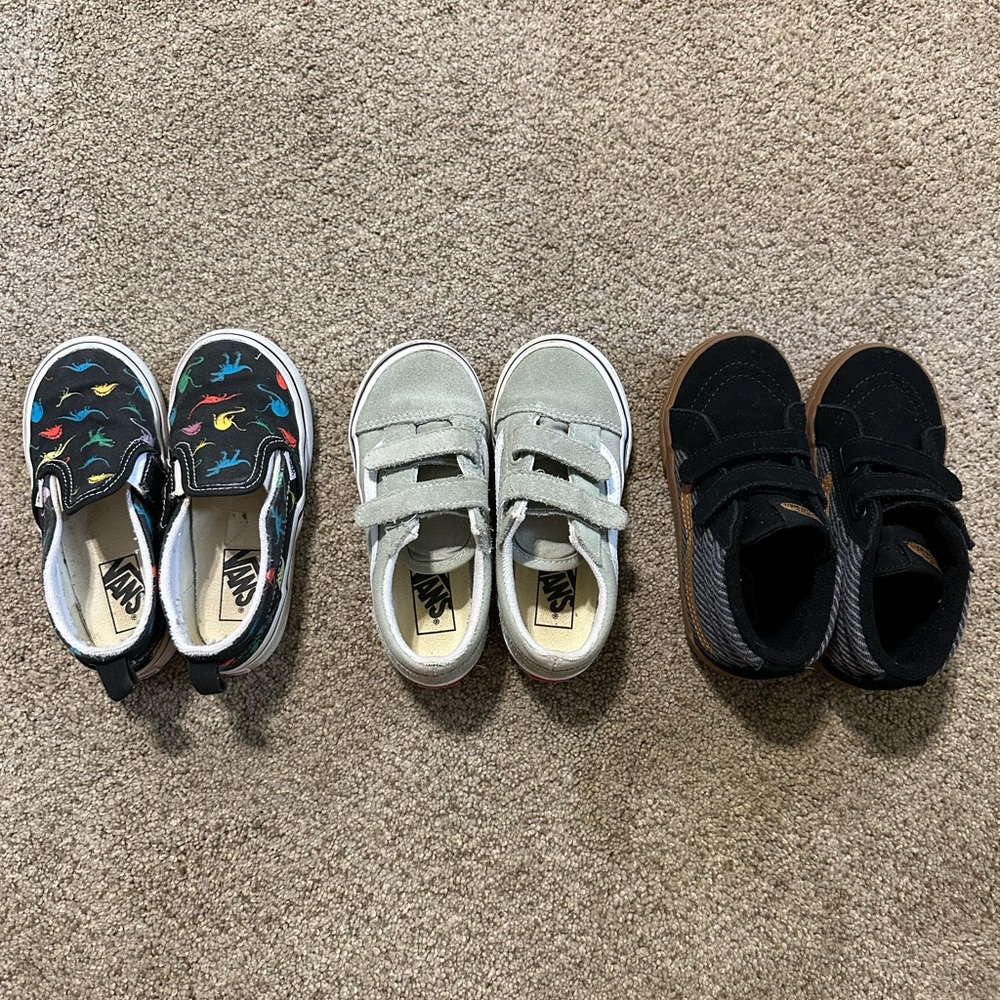 GUC Vans Bundle